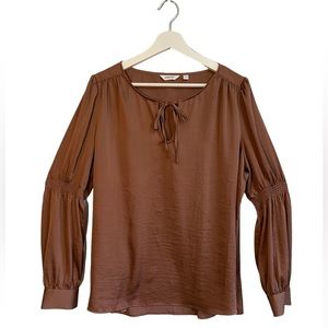 Signature Reitmans satiny blouse size XL brown